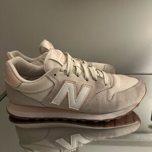 New Balance 500 Women's Beige and Pink Sneakers